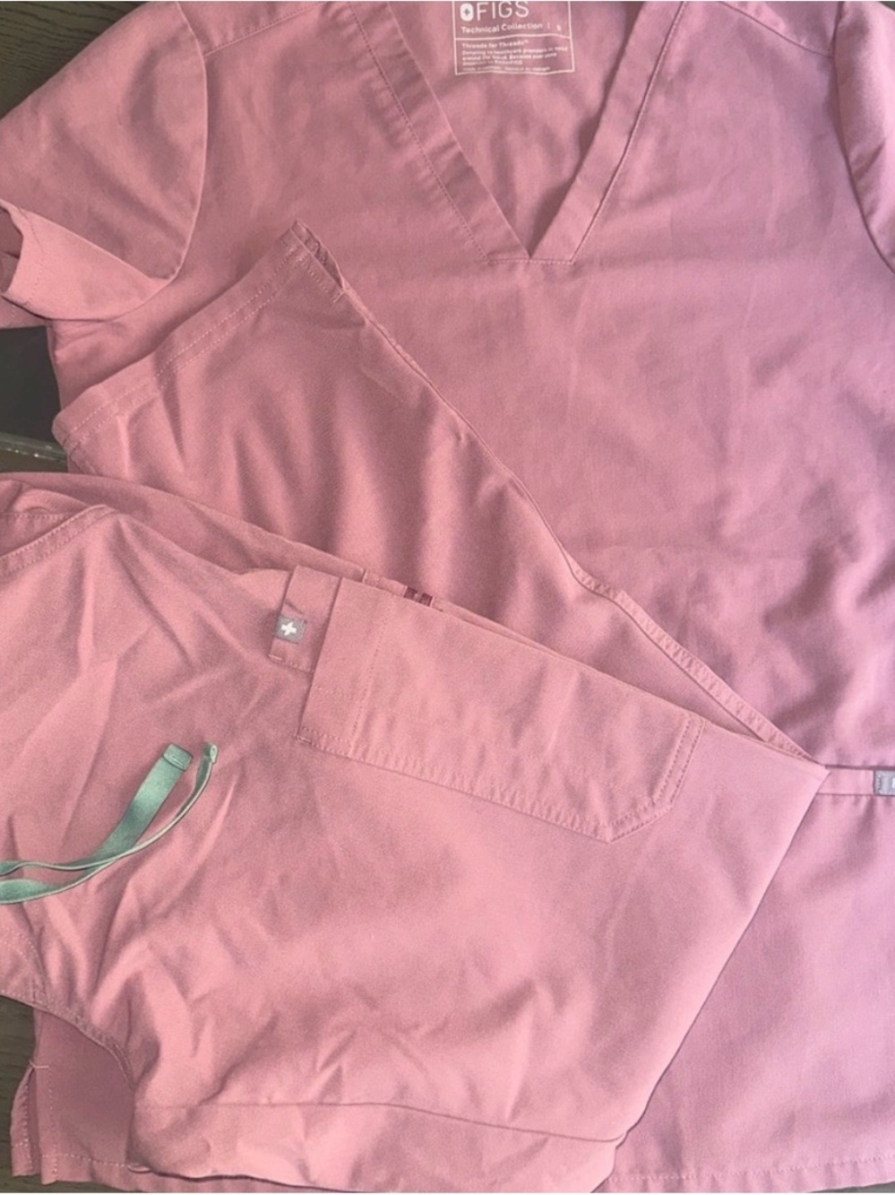 Figs Women's Scrub Top and Pants in Chalk Pink